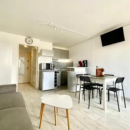 Les Cigales De Idéalement Placé Proche De La Le Grau-du-Roi